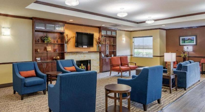 Comfort Inn & Suites Navasota Kültér fotó